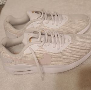 Nike Air Max Oketo White Barely Rose